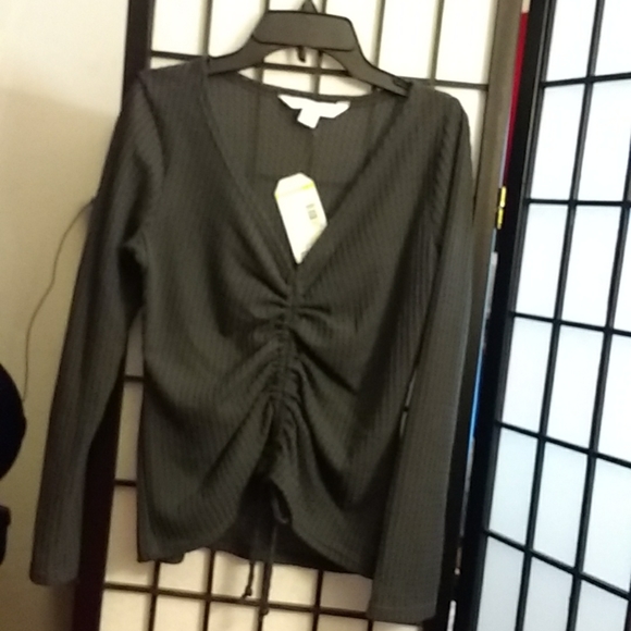 NWT Rushed waffle top phantom , juniors S/C size - Picture 2 of 6